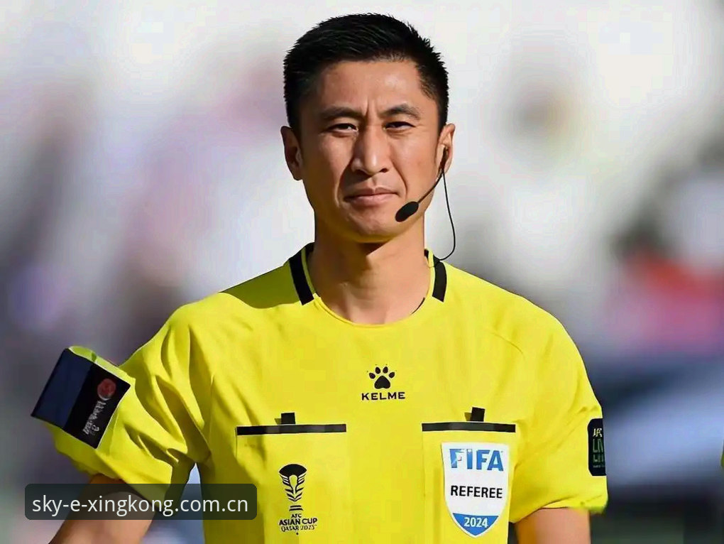 揭秘马宁的世界杯入场券：手机没社交、裁判之路靠什么？